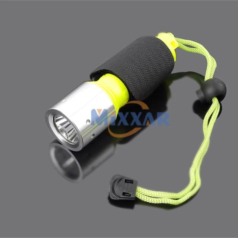 ZK20 Rechargeable Diving Flashlight  Powerful Q5 LED Underwater Scuba Torch With 18650 Battery 2