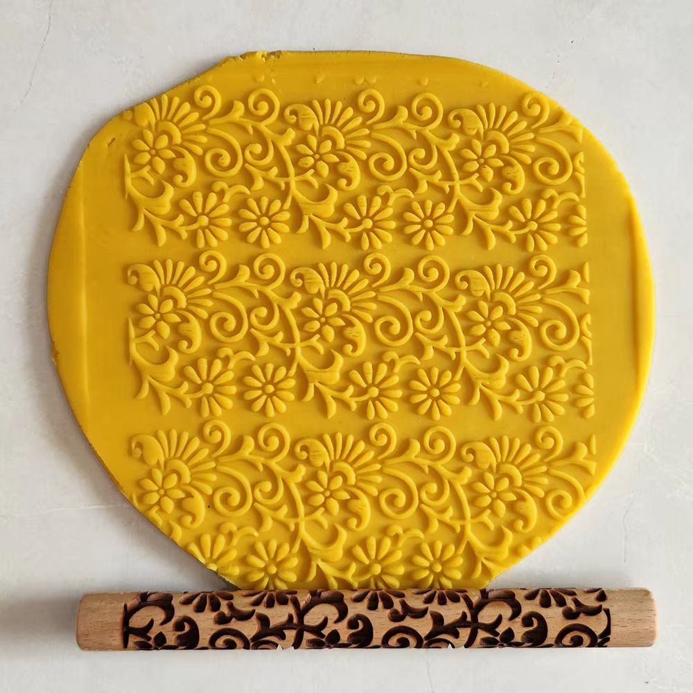 Flower Design Wooden Embossed Rolling Pin Natural 3D Baking Tool For Cookies Fondant Pastry 4