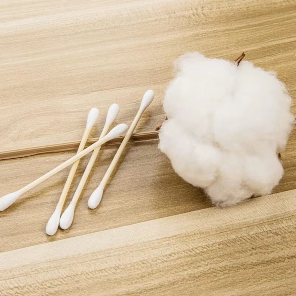 Wholesale Wooden Cotton Swabs DoubleTipped Hypoallergenic Cotton Buds 1