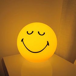 smiley sphere usb/rechargeable night lamp – squint & wink dimmable atmosphere light