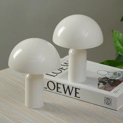 mushroom mood lamp – adjustable brightness. color-changing. battery-operated nightstand glow