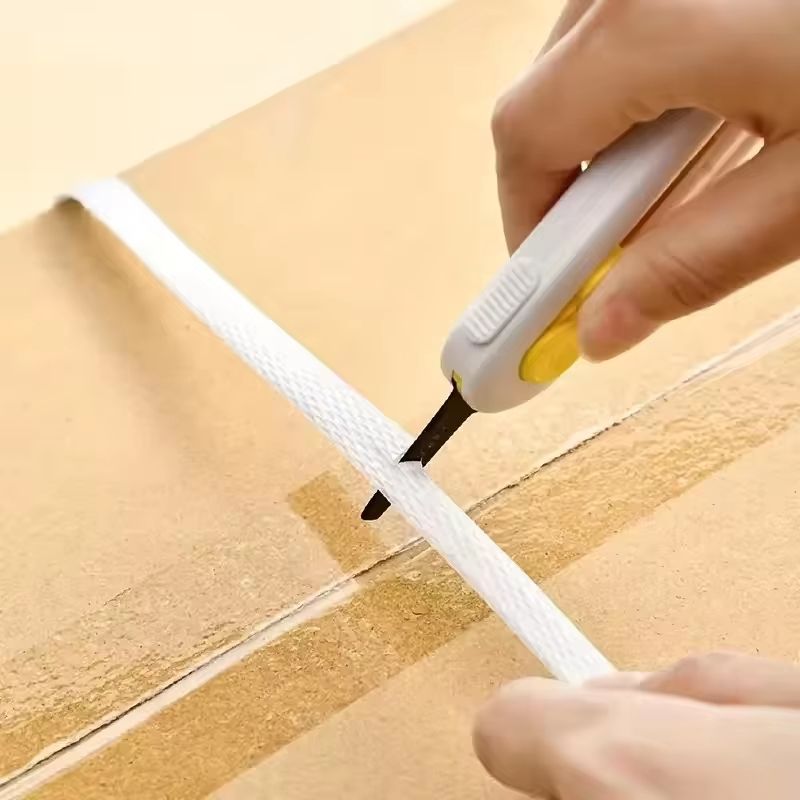 MagLock Pro Magnetic Courier Opening Knife  Retractable SelfLocking Unboxing Tool 1