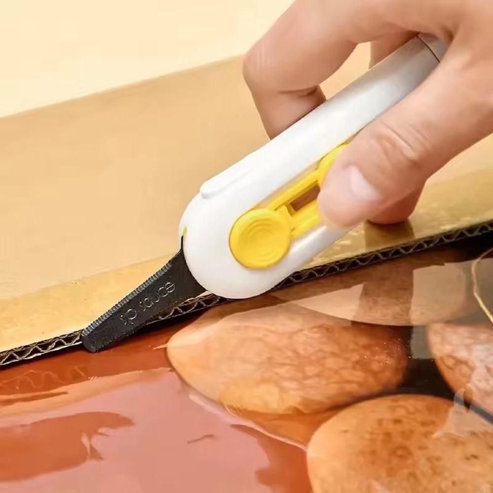 MagLock Pro Magnetic Courier Opening Knife  Retractable SelfLocking Unboxing Tool 3