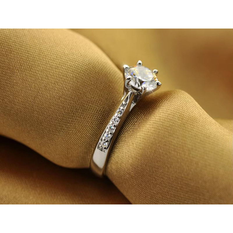 Luxury 925 Sterling Silver Six Claw Classic Ring For Women 1