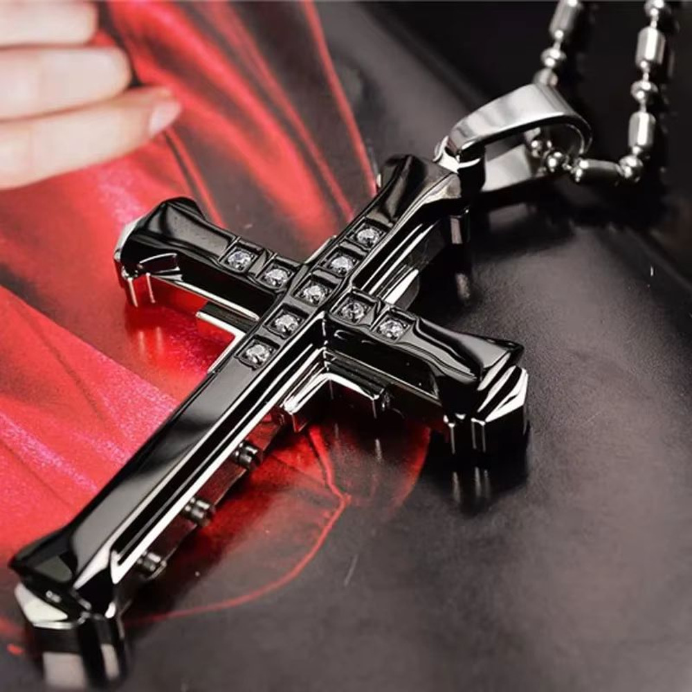 2024 Crystal Jesus Cross Pendant Necklace For Men Stainless Steel 7