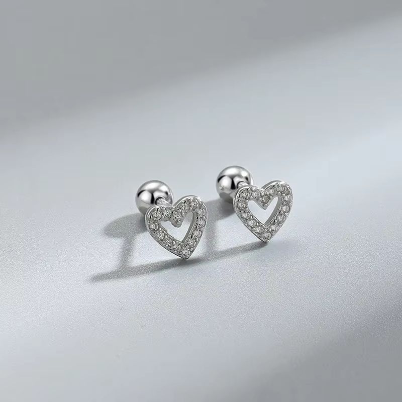 Hypoallergenic Heart Cartilage Earrings For Women Screw Back Helix Stud Earrings For Sensitive Ear 2
