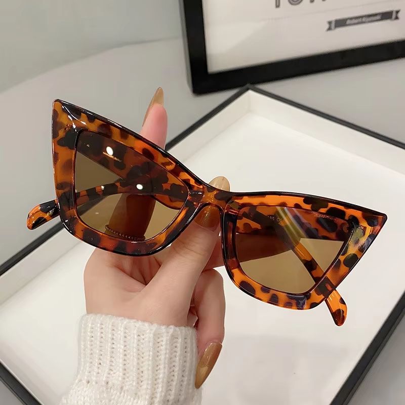 Urban Chic Big Frame Vintage Square Sunglasses For Women And Men 7