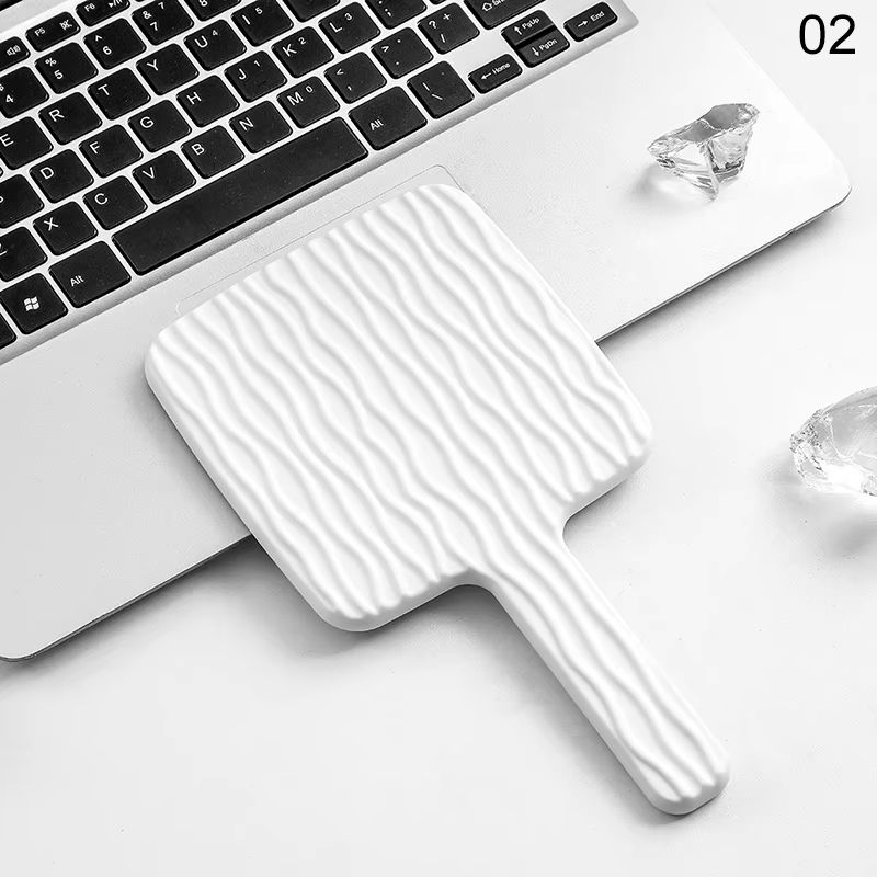 HeartShaped Handheld Eyelash Inspection Mirror Portable Makeup Gadget 9