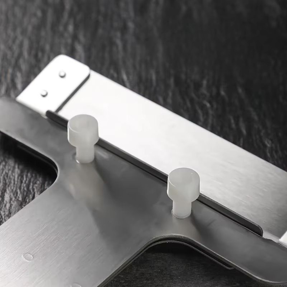 Decorative Fruit And Vegetable Slicer Broach Knife Radish Flower Heart Garnish Tool 2