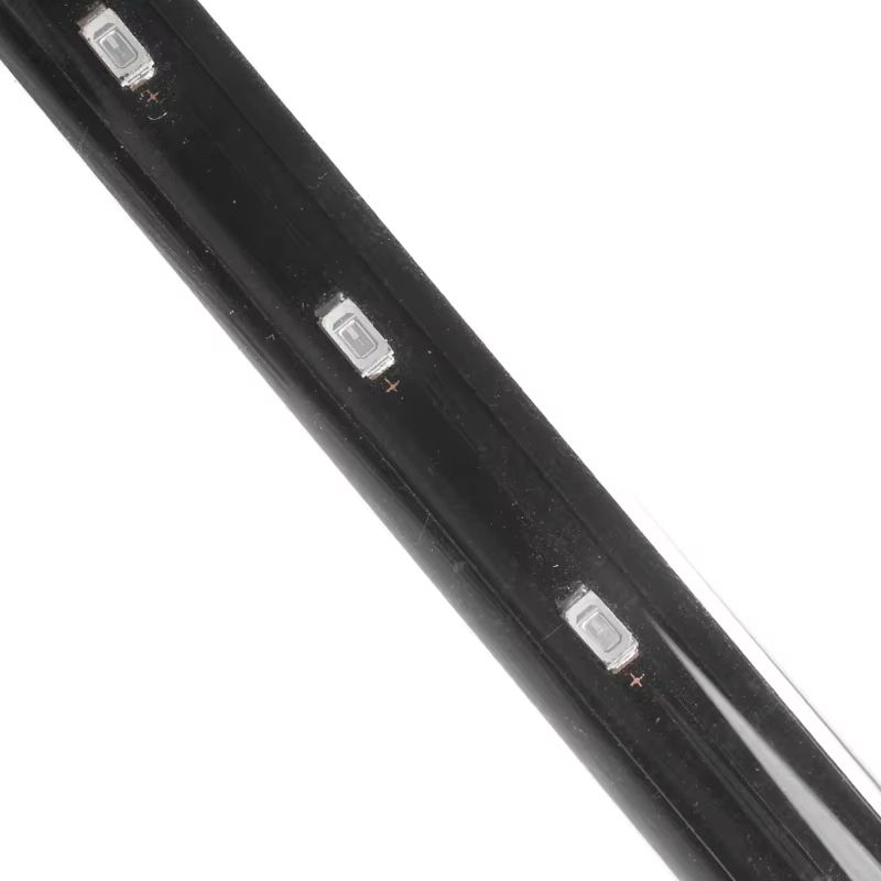 Submersible LED Aquarium Light Bar With Suction Cups 3