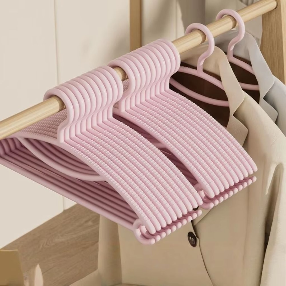 Expanded Wide Shoulder Anti Slip Clothes Hangers Heavy Duty WeatherReady Hangers For Indoor And Out 9