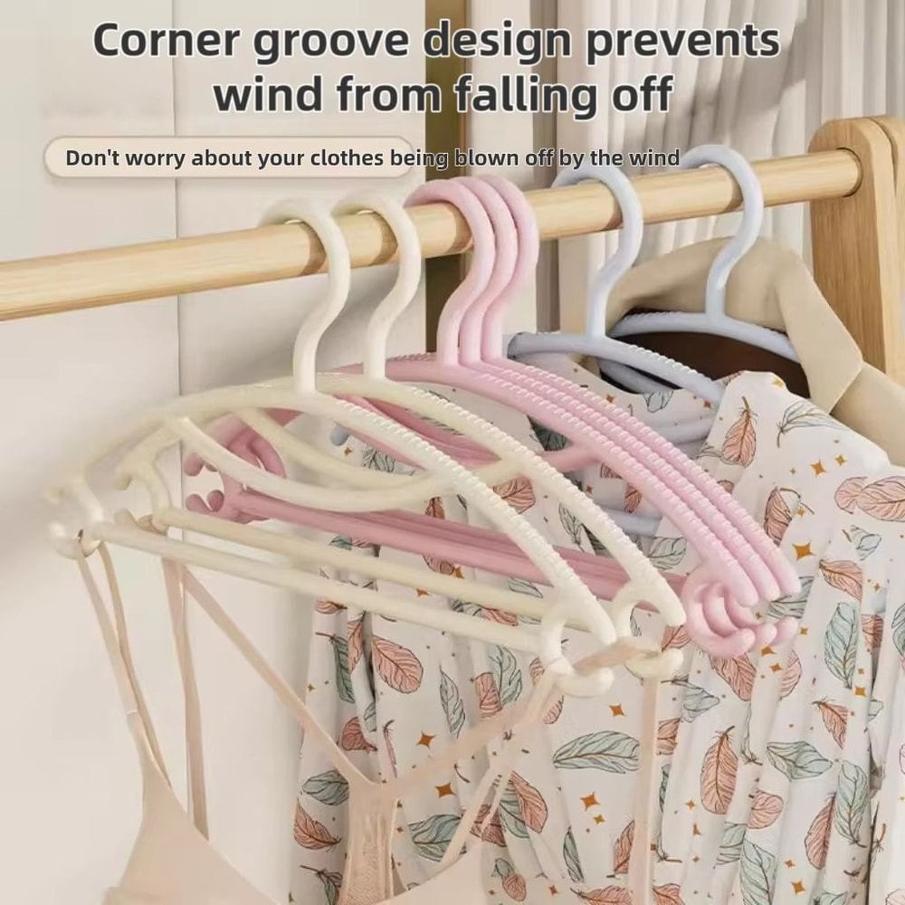 Expanded Wide Shoulder Anti Slip Clothes Hangers Heavy Duty WeatherReady Hangers For Indoor And Out 2