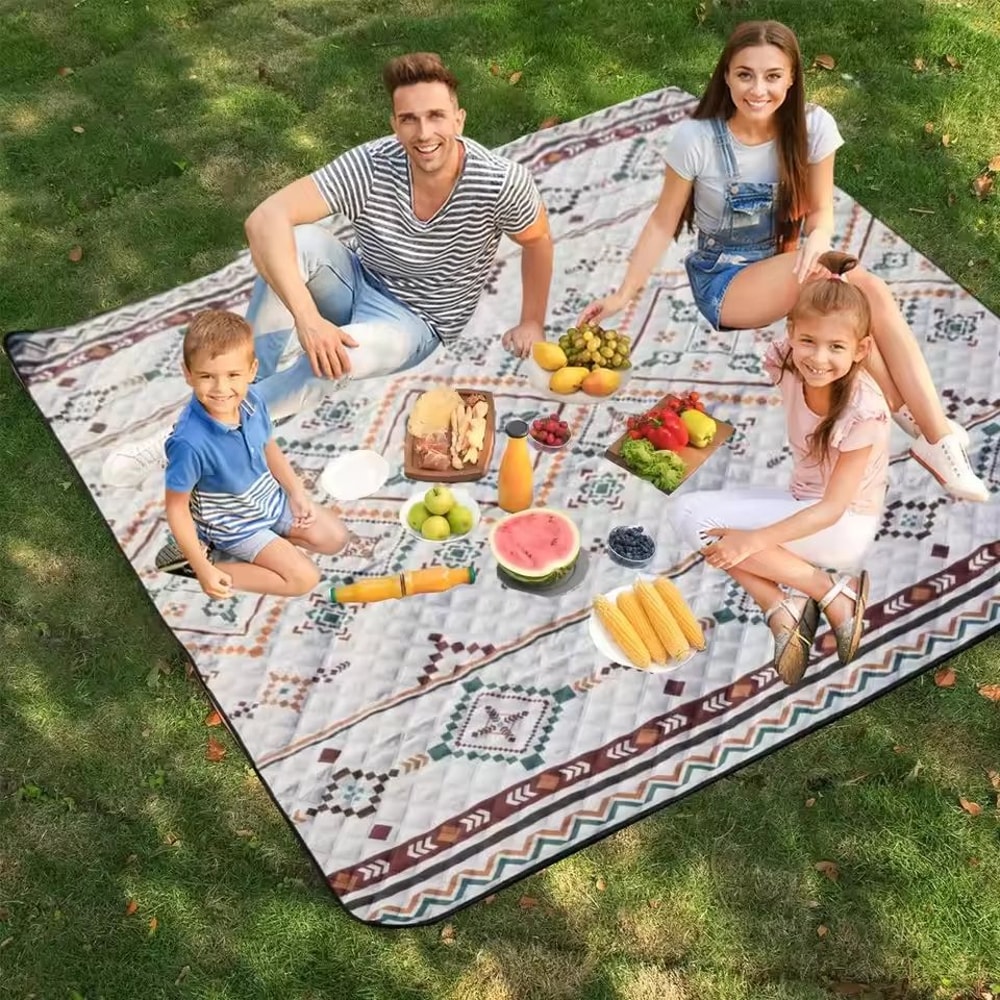 Extra Large Waterproof Outdoor Picnic Blanket 66x66 With Carrying Handle 3