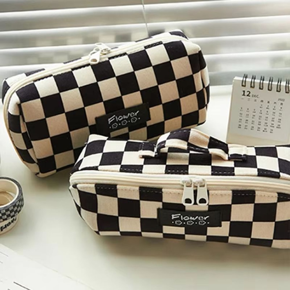 Checkerboard Large Capacity Pencil Case Fashion Student Stationery Bag With Zipper Storage 2
