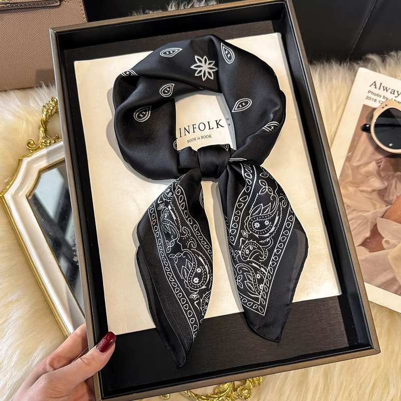 Paisley Print Silk Scarf 2756x2756in Thin Breathable Neck Wrap For Women 0