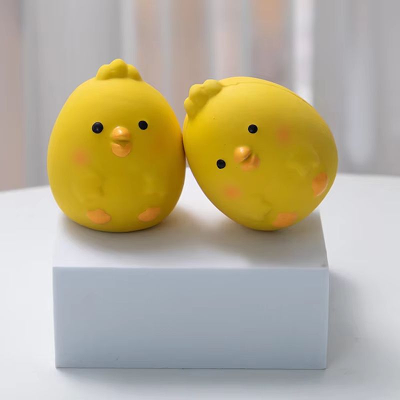Cute Chicken Dog Squeaky Toy BiteResistant Rubber Chew For Dental Cleaning 0