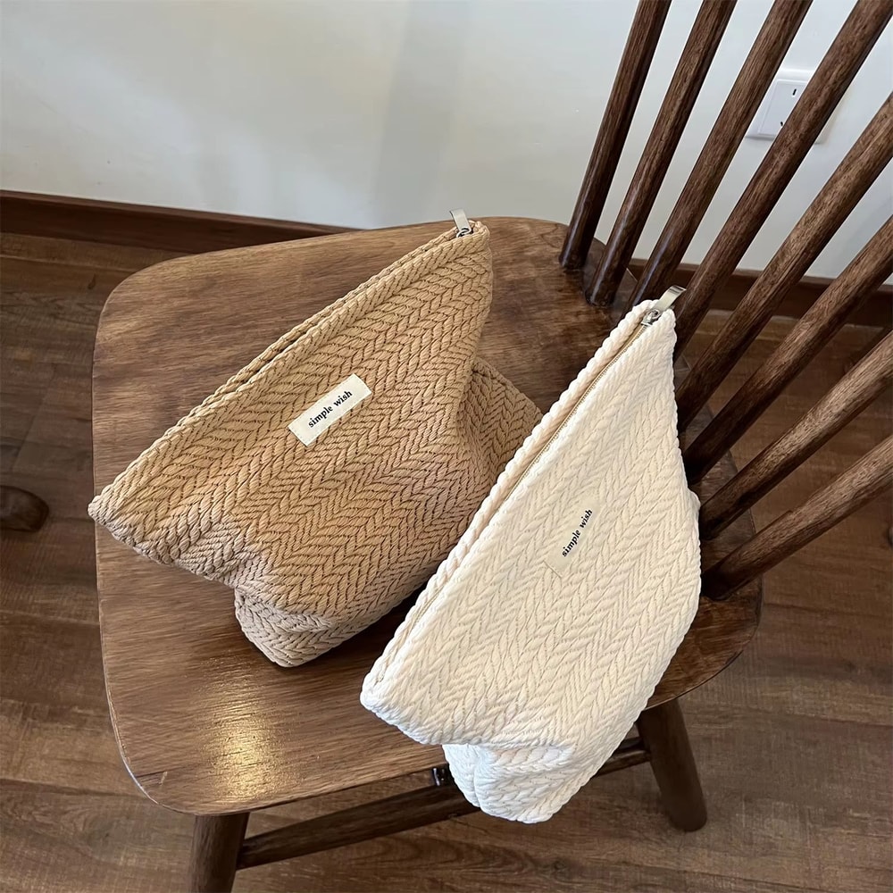 Artistic Handwoven Cotton Makeup Bag Crochet Cosmetic Pouch With Zipper 3