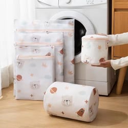 5-piece reusable laundry bags with zippers for clothing protection and travel organization