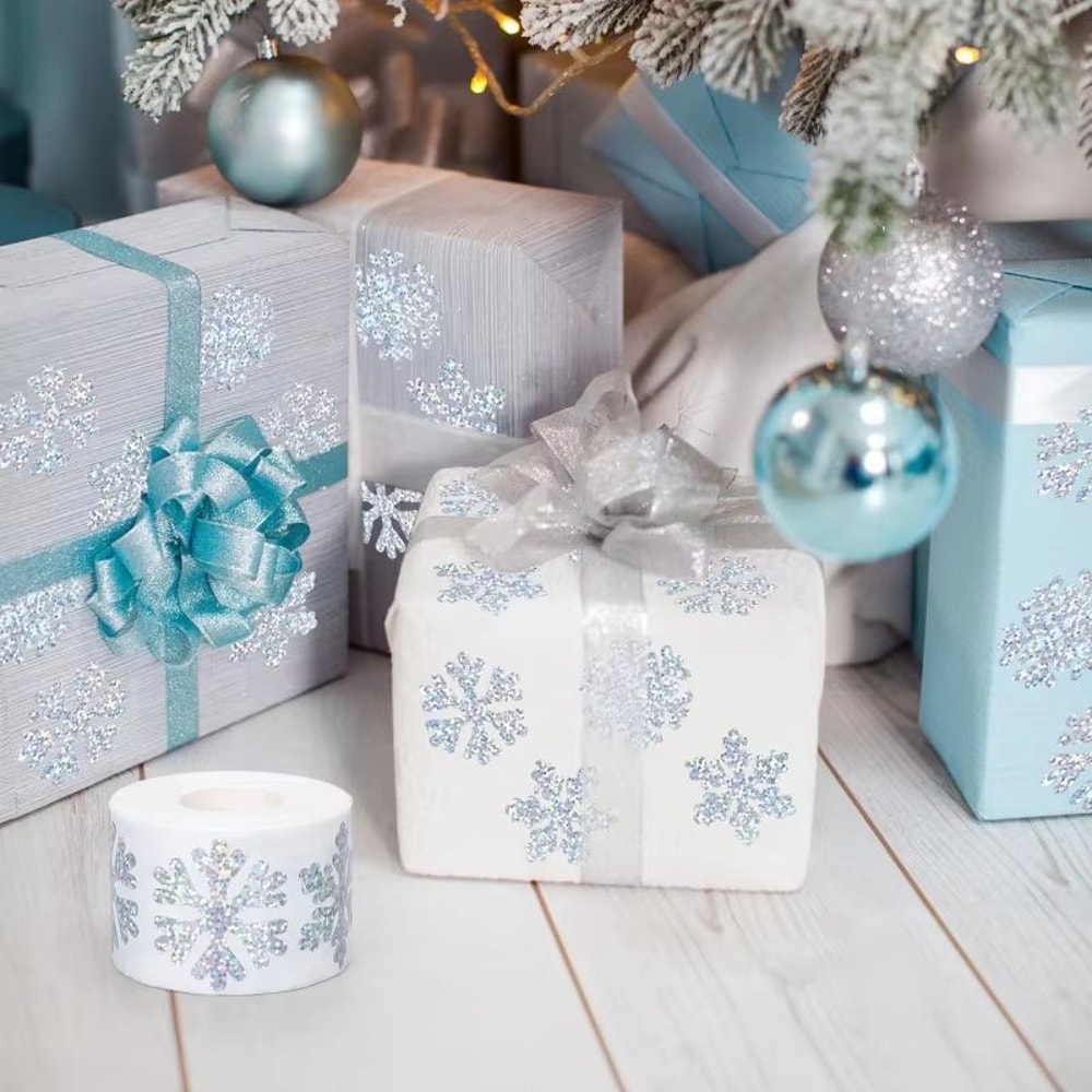 500Piece Laser Christmas Snowflake Stickers Waterproof SelfAdhesive Holiday Decorations 3