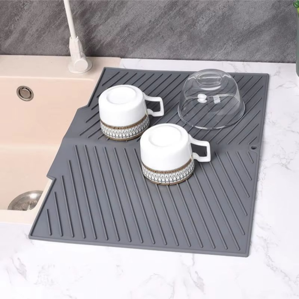Silicone Draining Storage Pad With Slope Drainage And NonSlip Surface 2