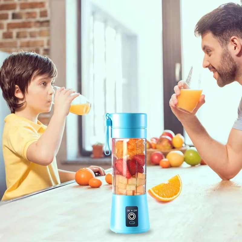 USB Rechargeable Portable Mini Fruit And Vegetable Juicer Cup Blender 2