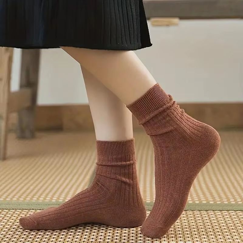 Vibrant Mixed Color Striped Comfort Crew Socks For Women 520 Pairs 2