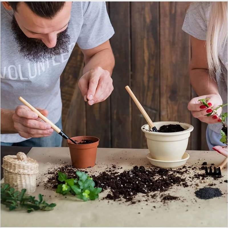 ThreePiece Mini Garden Tools Set For Planting And Soil Work 3