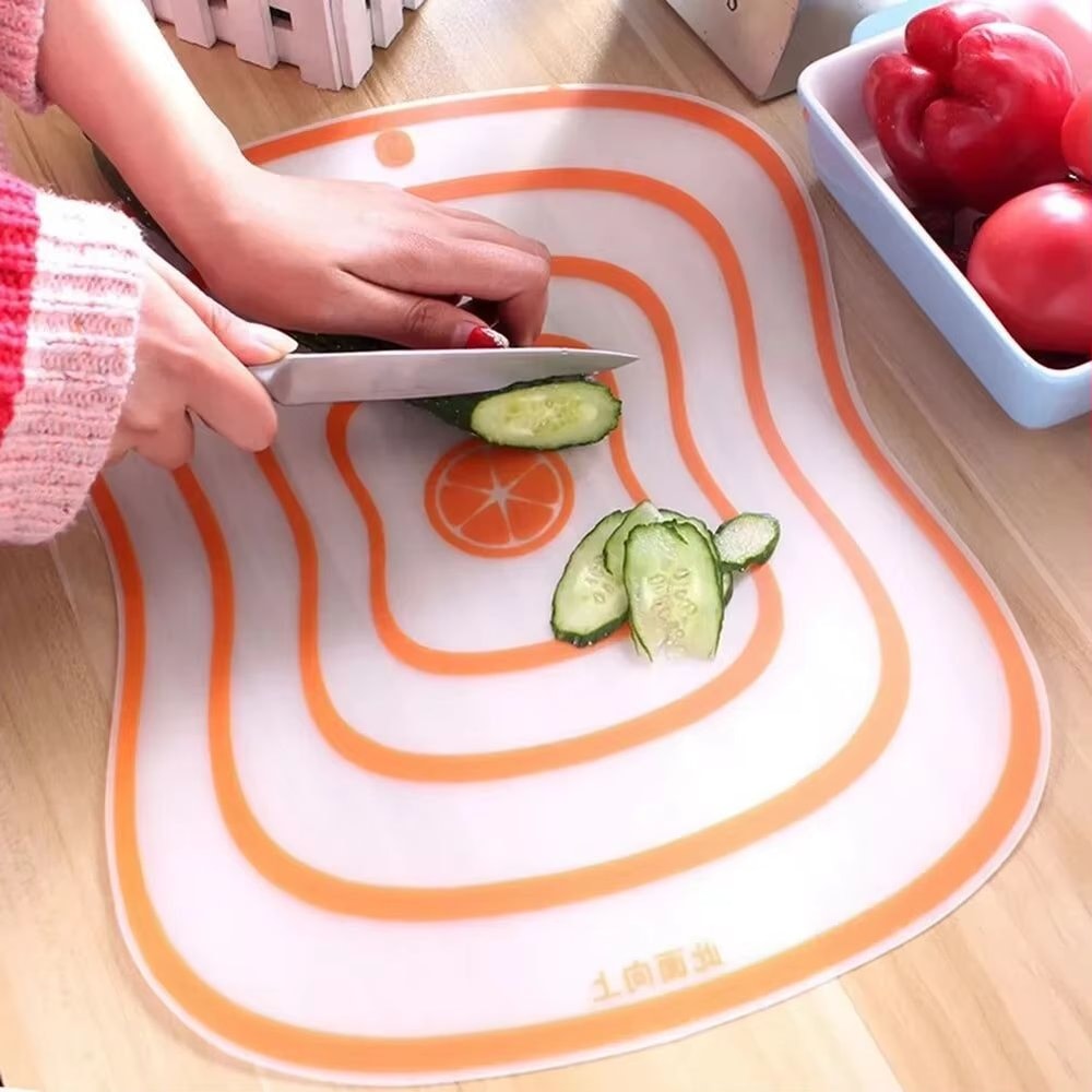 NonSlip Transparent Plastic Cutting Board For Kitchen Vegetable And Meat Prep 1