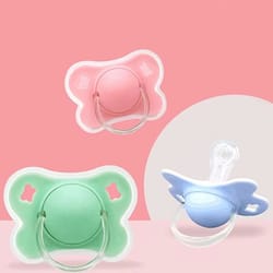 4-color silicone baby pacifier with thumb & round nipple and protective cover