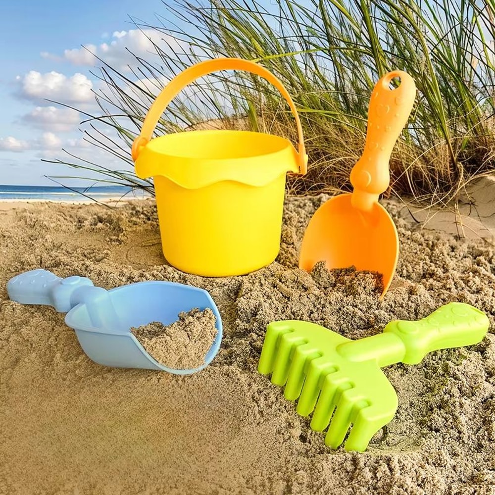 SunPlay Childrens Beach Toy Set With Shovel And Bucket 0