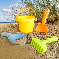 sunplay children's beach toy set with shovel and bucket
