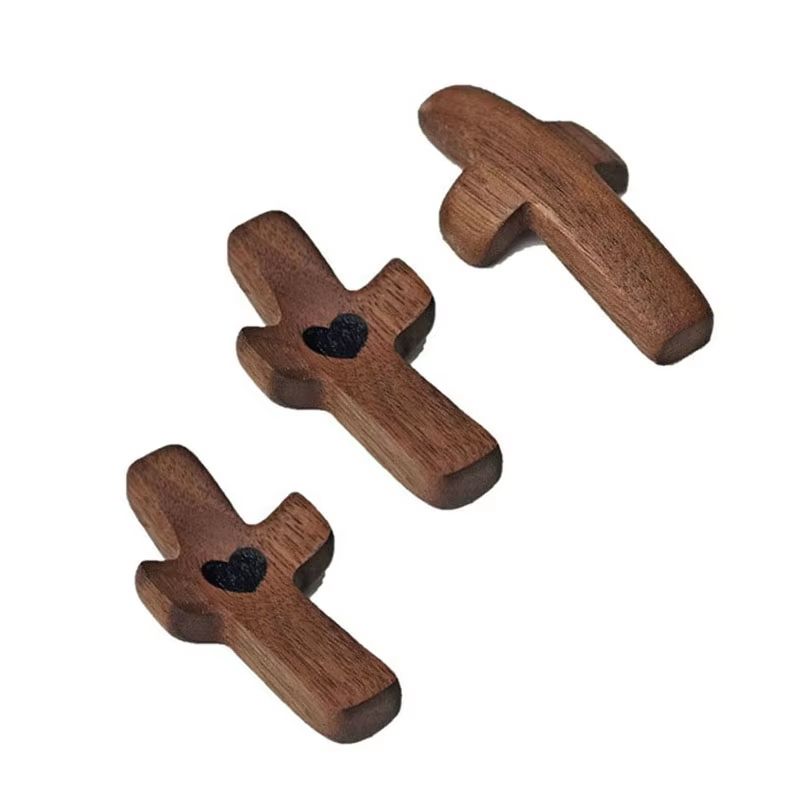 Cross My Heart Pocket Prayer Cross Set With Epoxy Heart 3pcs Handheld Wooden Cross For Daily Encou 8