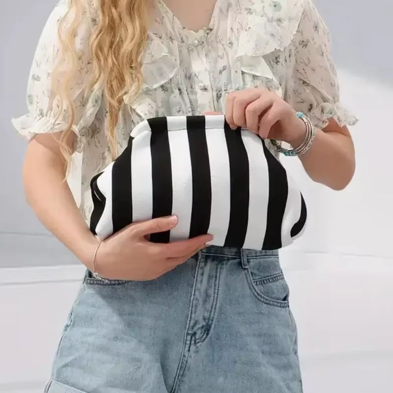 Womens Knit Stripe Crochet Dumpling Clutch Bag 2
