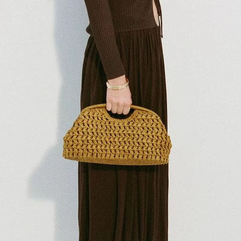 Elegant Raffia Straw Woven Clutch Bag For Beach Travel And Evening Wear 3