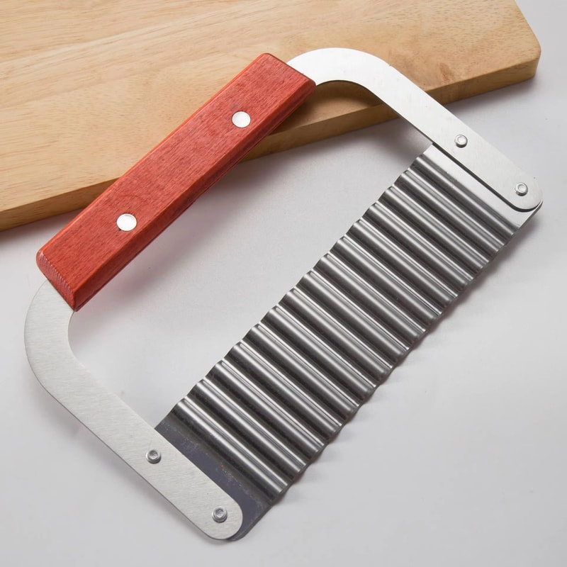 Stainless Steel Crinkle Cutter Knife With Wooden Handle For Wavy Potato Chips 3