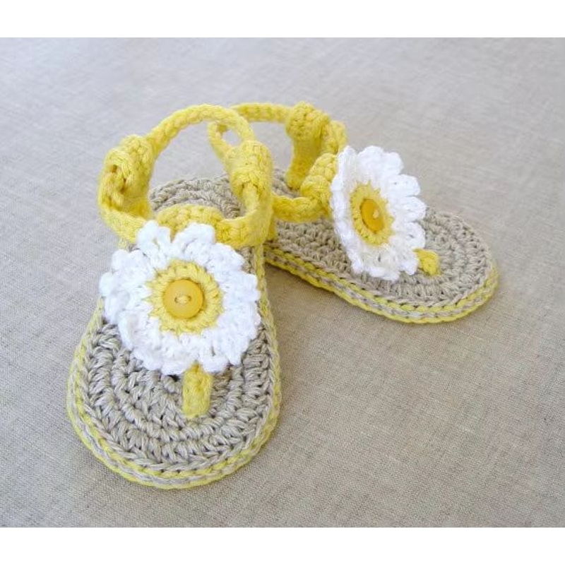 Handmade Crochet Baby Flip Flop Sandals With Puff Flower Soft Sole Baby Summer Sandals For Newborns 8