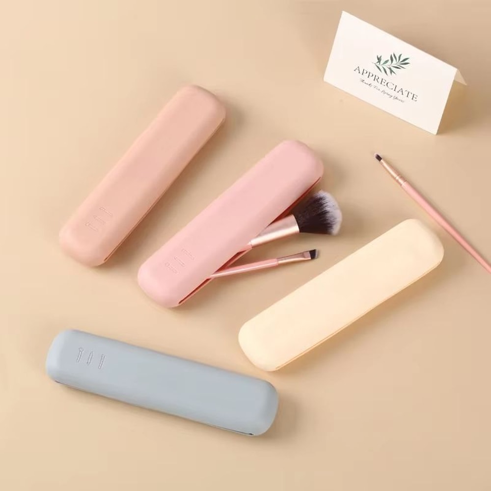 Portable Silicone Makeup Brush Holder Waterproof Travel Makeup Brush Case With Sponge Storage 4