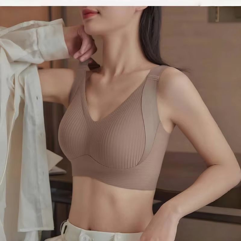 LiftEase Plus Size Wireless Bra Seamless Breathable Anti Sagging Bra With Wide Straps Comfort Suppo 1