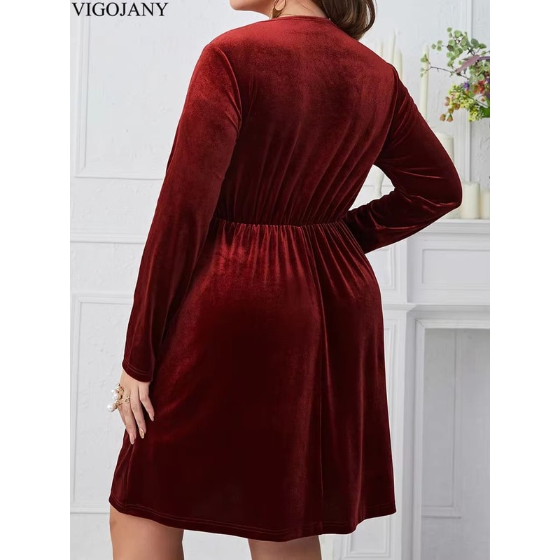Vigojany Elegant Plus Size Velvet Dress Red V Neck Velvet Dress Long Sleeve Curvy Party Dress 5