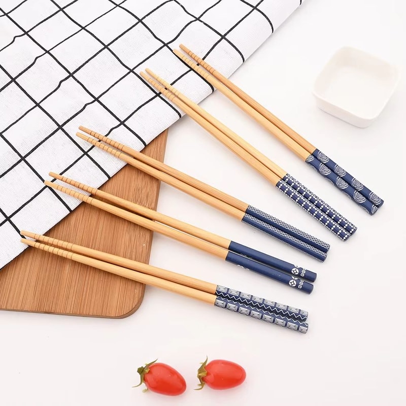 5 Pairs Reusable Bamboo Chopsticks Japanese Style Natural Wooden Sushi Chopsticks Set With Cat Flo 4