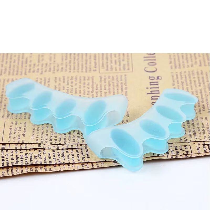 AlignEase Silicone Toe Separator For Bunion Relief Toe Straightening 6