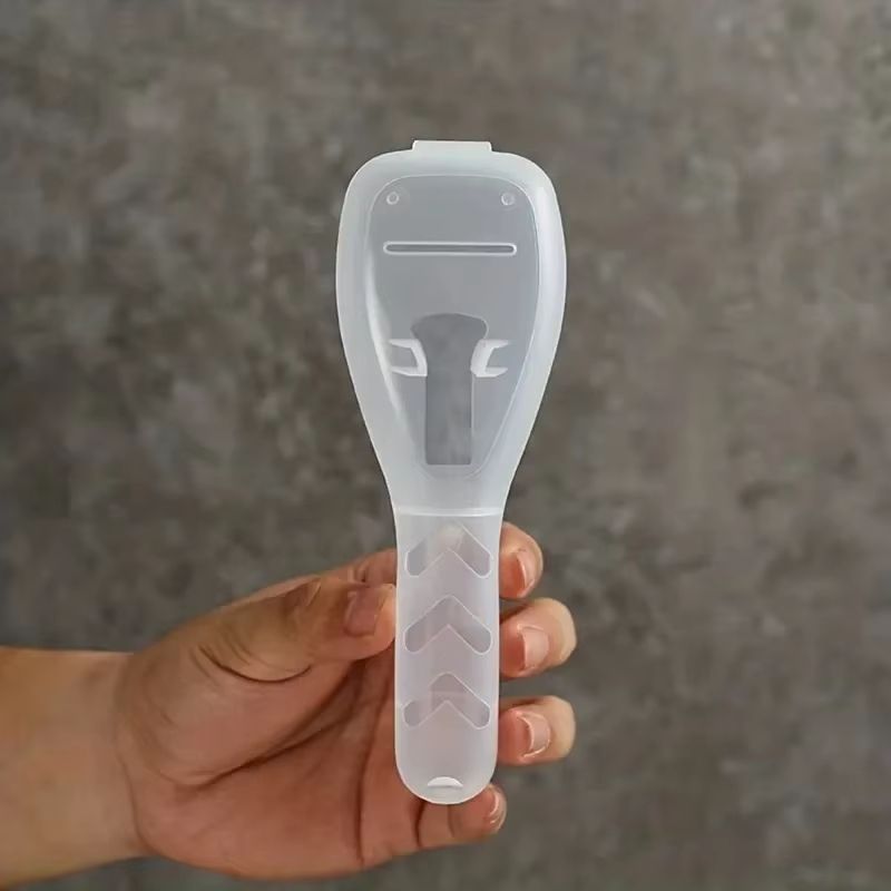 Transparent Razor Travel Case For Safe Storage And Dustproof Protection 2