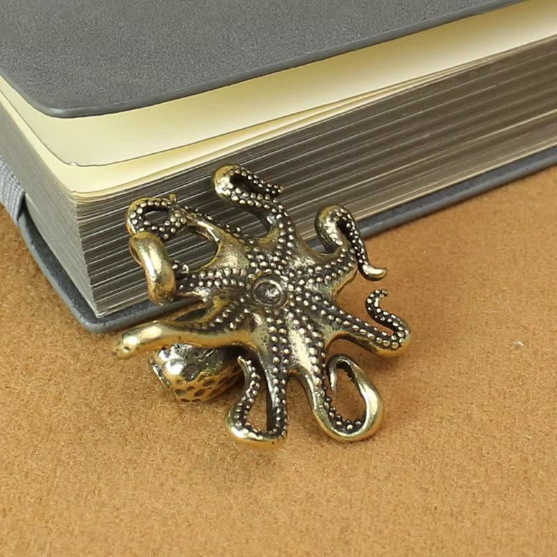 Retro Brass Octopus Figurine Mini Nautical Desk Ornament And Tea Pet Decor 1