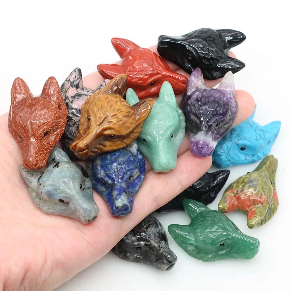 Hand Carved Wolf Head Crystal Pendant Natural Wolf Head Stone Pendant For Healing Jewelry Making 0