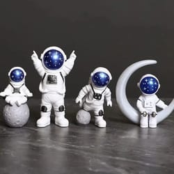 4-piece astronaut figurine set – space-themed desk decor & educational toy