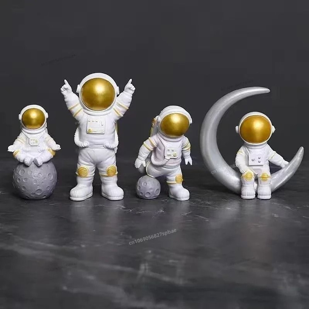 4Piece Astronaut Figurine Set SpaceThemed Desk Decor Educational Toy 8