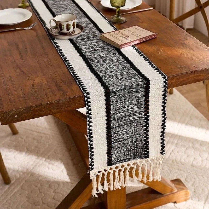Nordic Boho Green Striped Table Runner With Handwoven Tassels 7