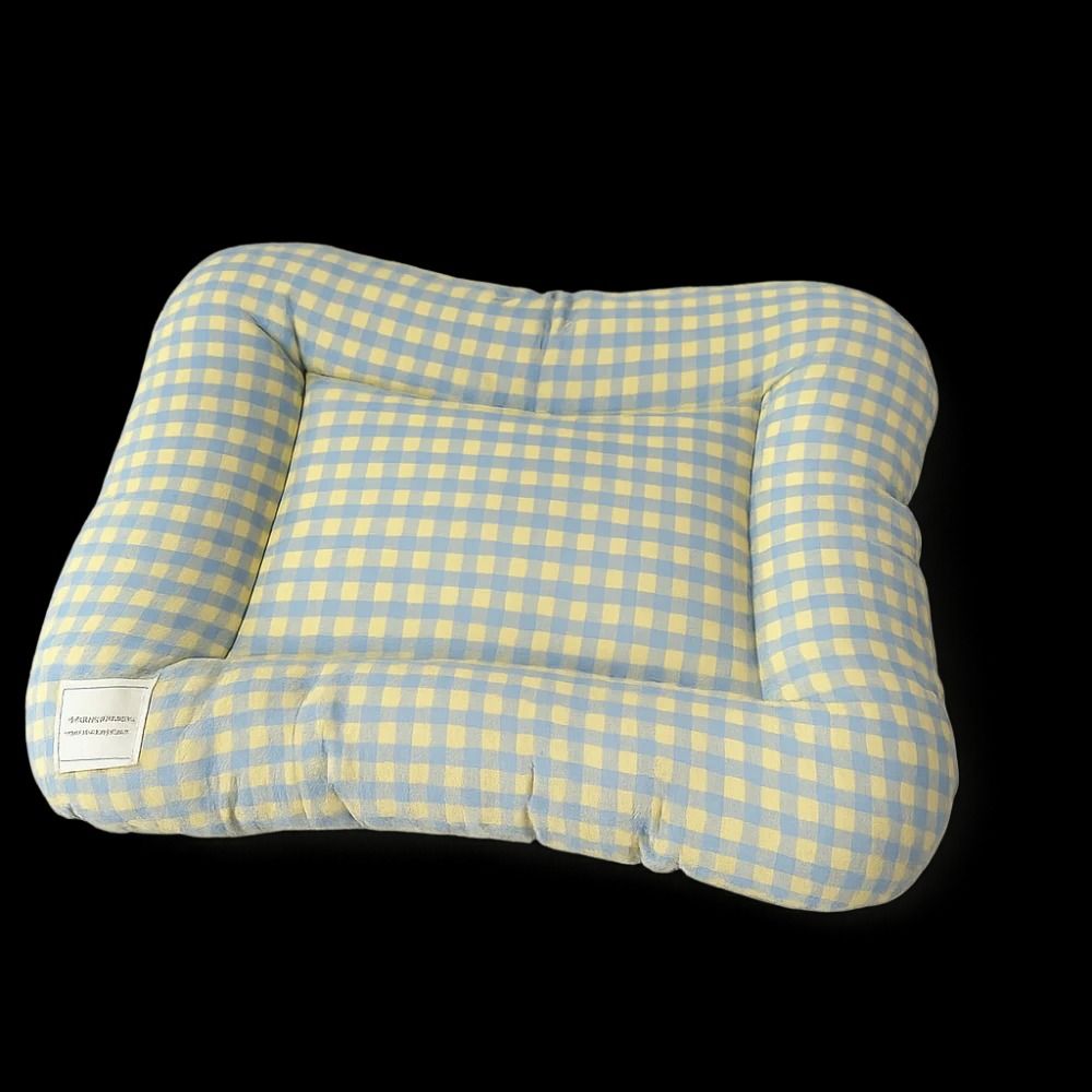 Macaron Plush Pet Bed Pad For Dogs Cats With Non Slip Bottom 6