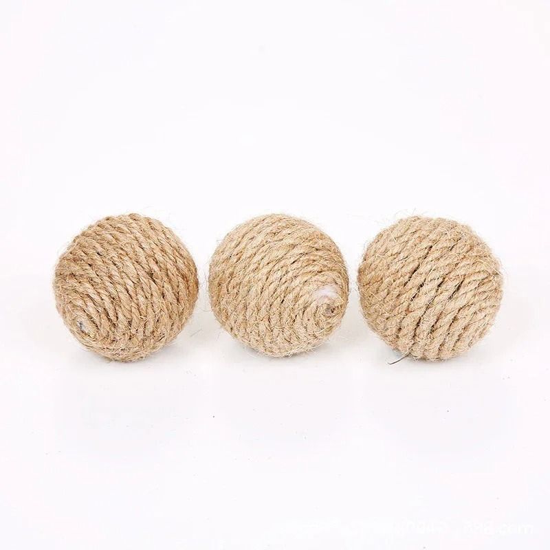 Interactive Sisal Sound Ball Cat Toy For Scratching Chasing Playtime Fun 3