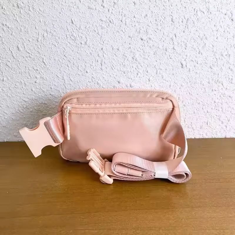 Metal Logo Yoga Sports Waist Bag 5